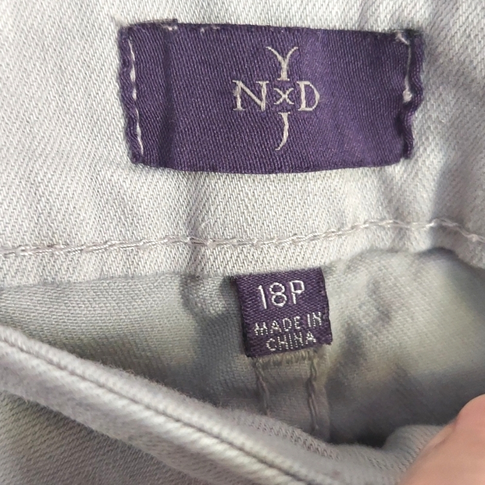 NYDJ Jeans, Size 18 Petite, Ankle‎ Length, Grey, Cotton Spandex Stretch, Zip Fly - Picture 3 of 5
